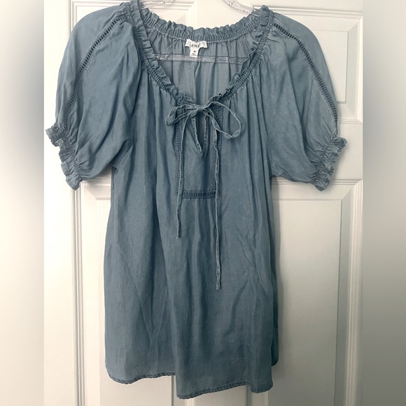 Chambray peasant top boho style size medium - Picture 2 of 6